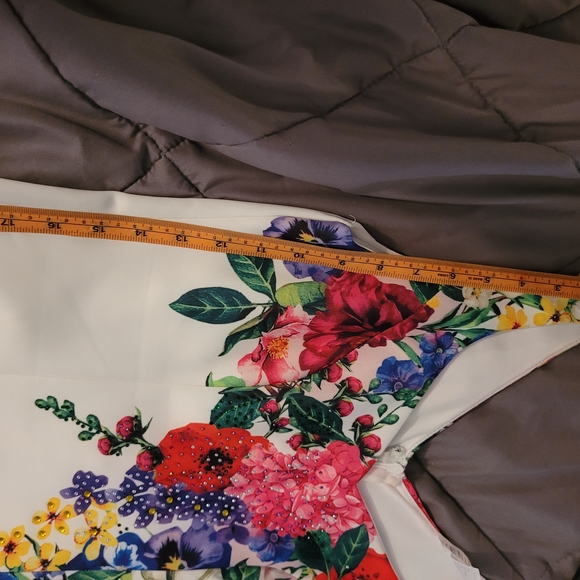 VENUS - Picture 7 of 8